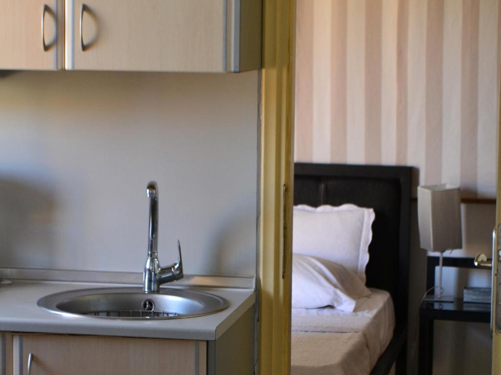 Irene'S Villas Andros Island Room photo